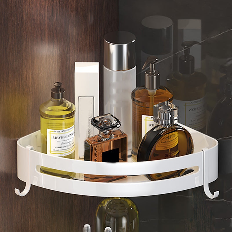 Lisslune | Modern white bathroom accessories as a single piece or in a set made of metal