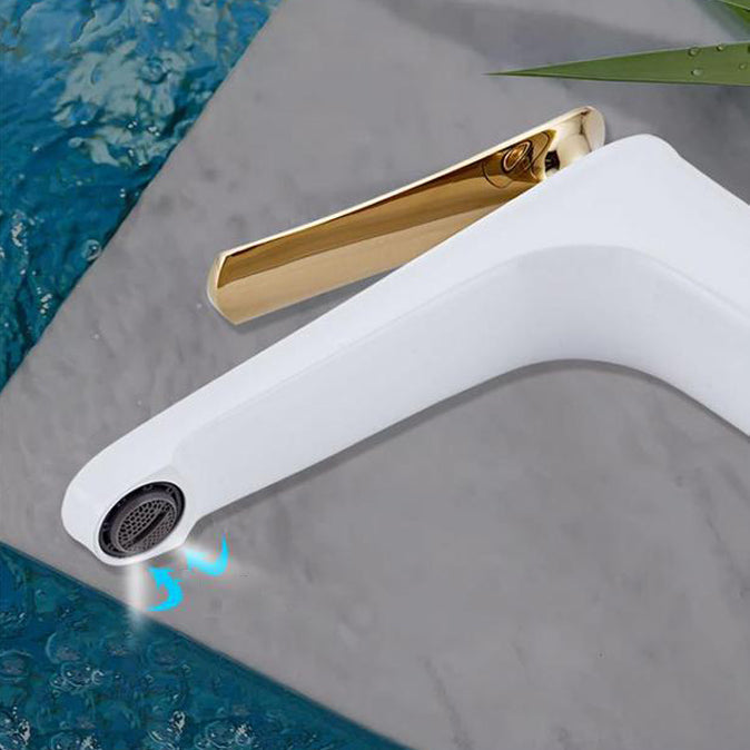Lisslune | Light Luxury Sink Faucet 6.69" H Modern Brass Sink Faucet