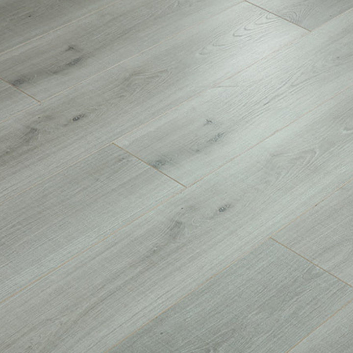 Lisslune | Modern Wood Laminate Flooring Stain-Resistant Laminate Plank Flooring