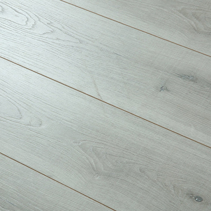 Lisslune | Modern Wood Laminate Flooring Stain-Resistant Laminate Plank Flooring