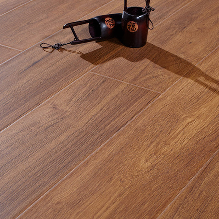 Lisslune | Modern Wood Laminate Flooring Stain-Resistant Laminate Plank Flooring
