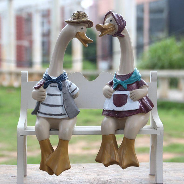 Lisslune | Playful Hand-Painted North Duck Duo for Enchanting Home and Garden Decoration