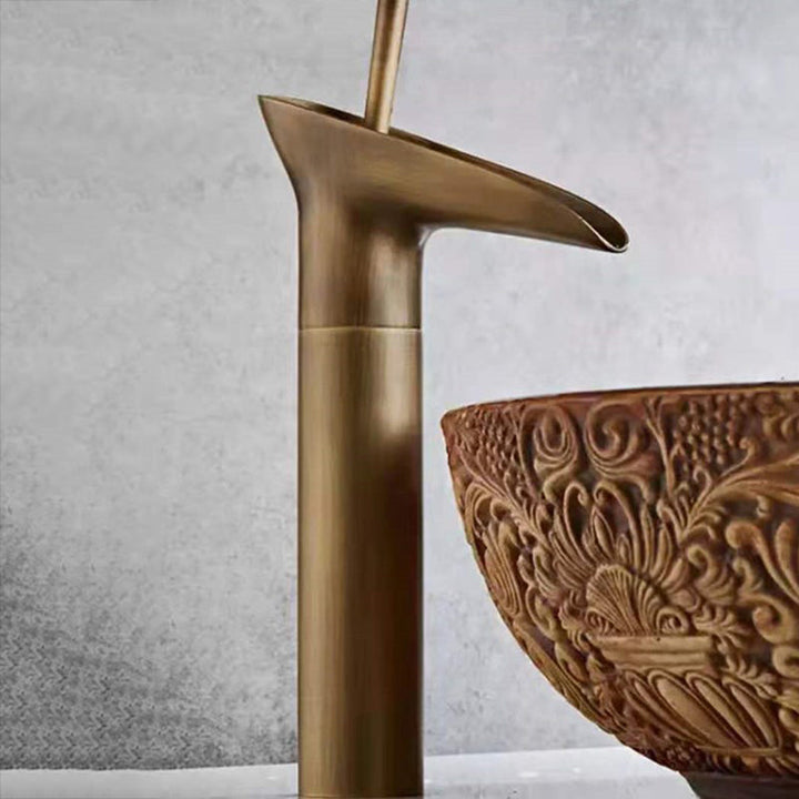 Lisslune | Round Single-Handle Water Tap Country Style Faucet