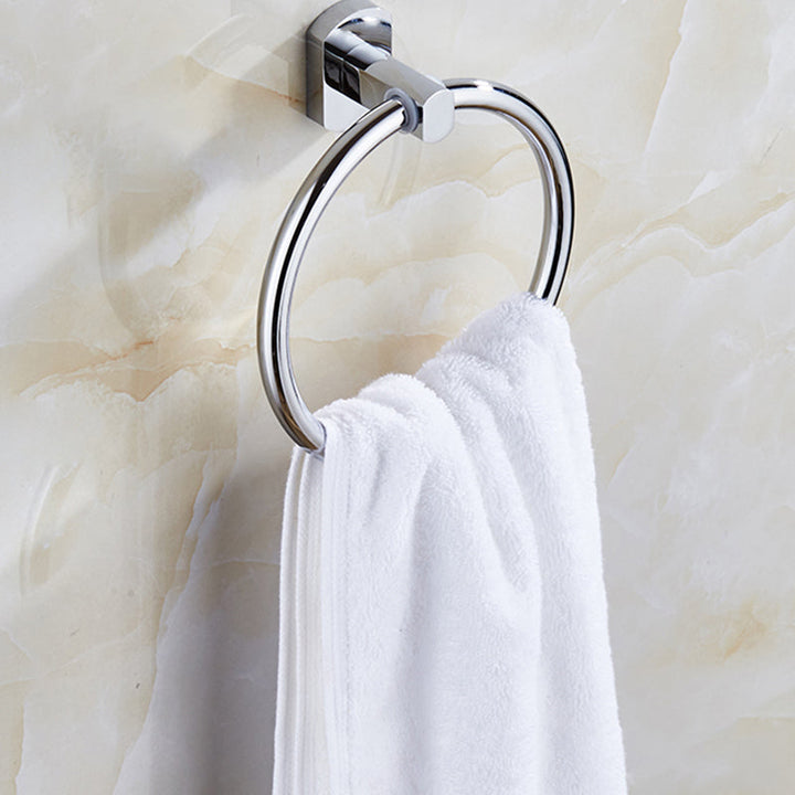 Lisslune | Contemporary Bathroom Accessories Hardware Set made of silver metal