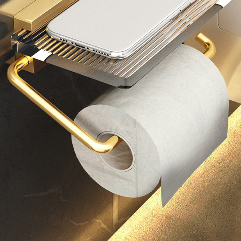 Lisslune | Bathroom Accessories Set in Gold Metal and Acrylic Bathroom Accessories Set