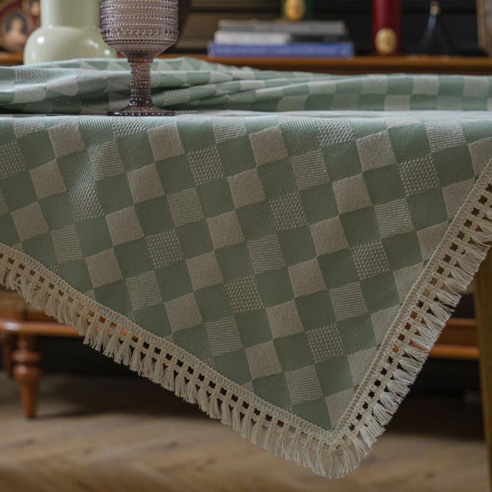 Lisslune | Heritage Checkered Tablecloth