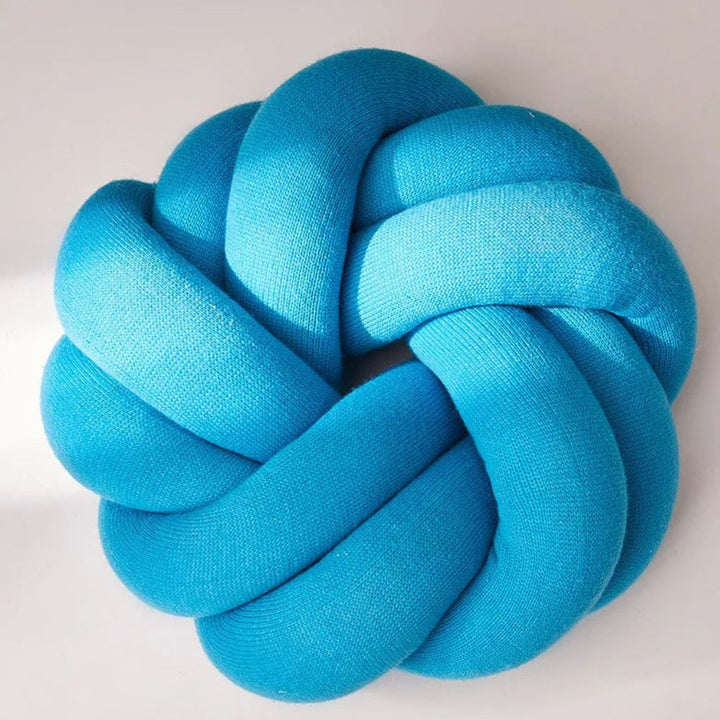 Lisslune | Puffy Pretzel Cushion