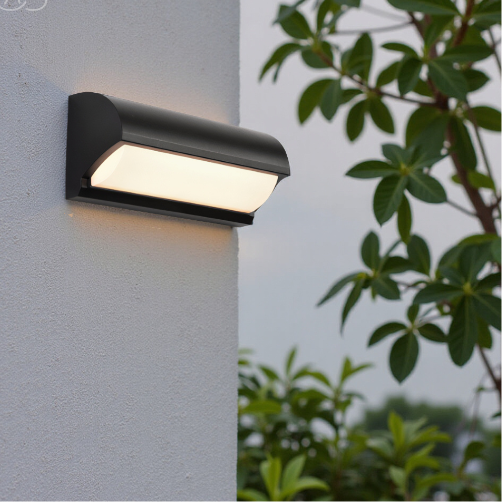 Lisslune | Modern Black Outdoor LED Wall Light – Weatherproof Warm Lighting for Garden, Patio & Entryways