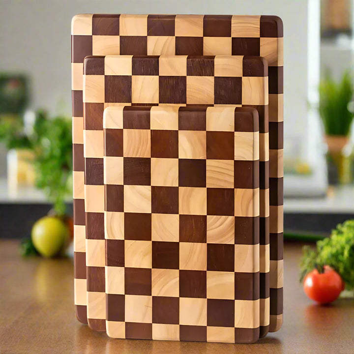 Lisslune | Chess-Inspired Acacia Wood Chopping Board