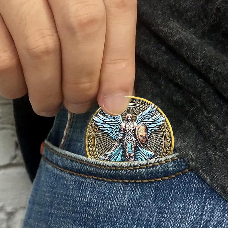 Lisslune | The Archangel Michael watches over us Challenge Coin