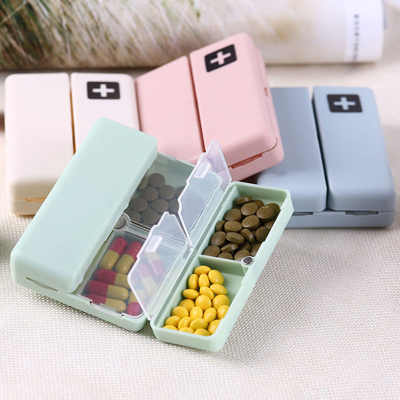 Lisslune | 7 Compartments Portable Medication Organizer