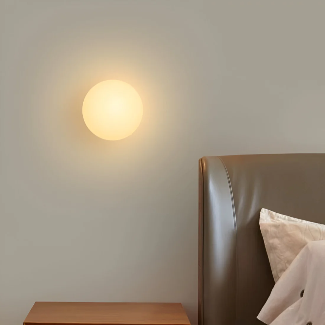 Lisslune | Pietas – Elegant Glass Wall Light for Modern Interiors