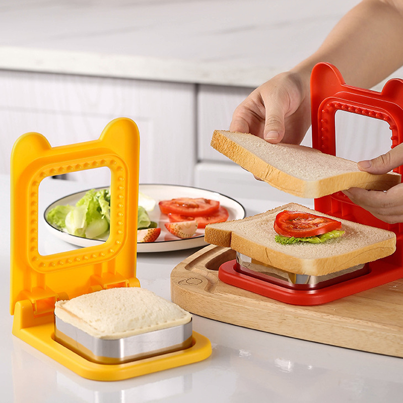 Lisslune | Machine for cutting and sealing sandwich molds