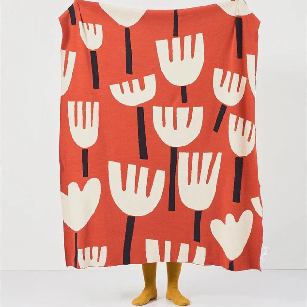 Lisslune | Spring Tulip Floral Knitted Blanket