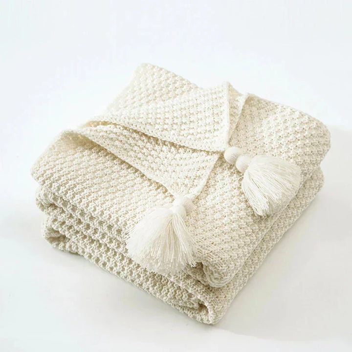 Lisslune | Knitted Wool Blanket with Fringes - NordicCozy