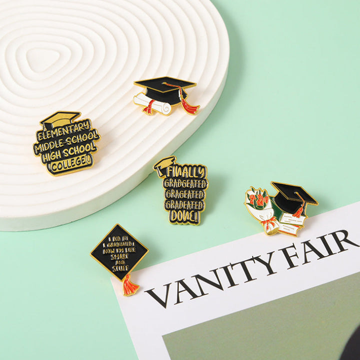 Lisslune | Graduation Season Metal Commemorative Pin