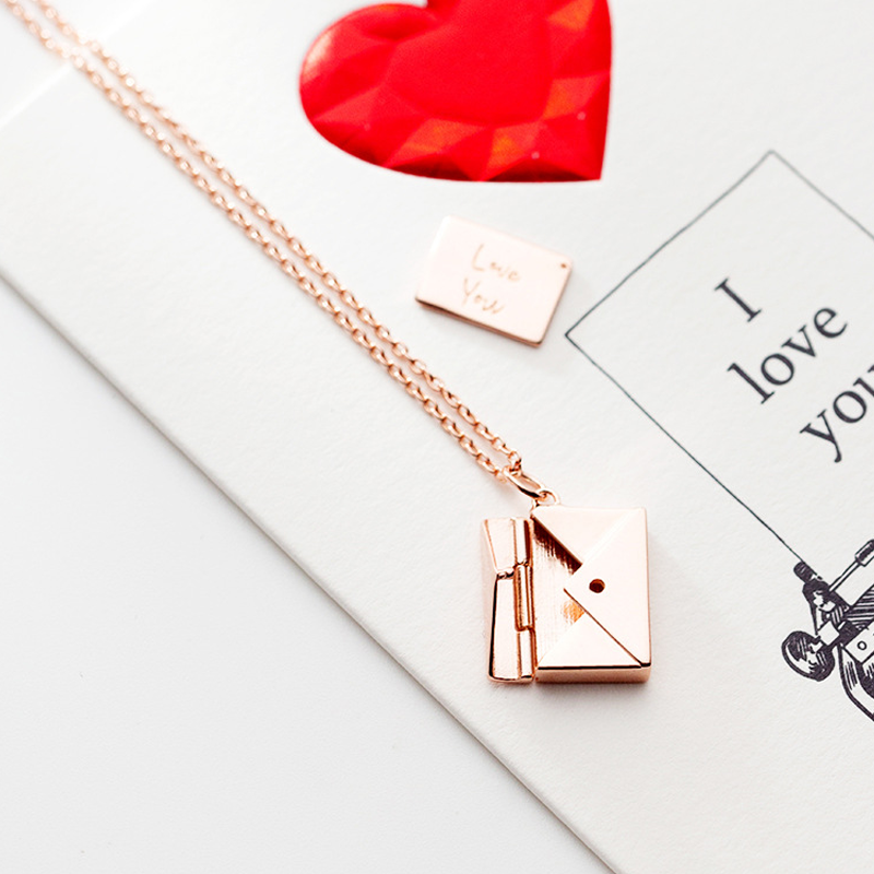Lisslune | Metal wrap neck chain