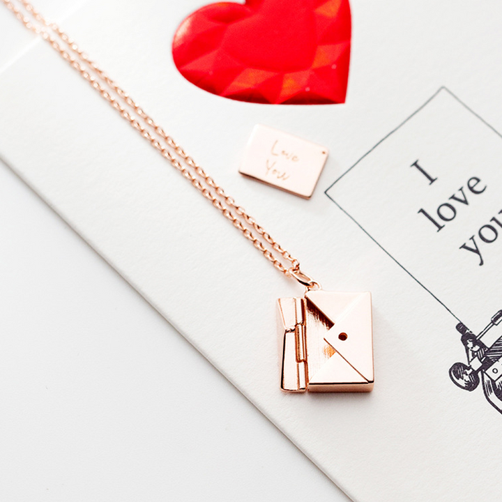 Lisslune | Metal wrap neck chain