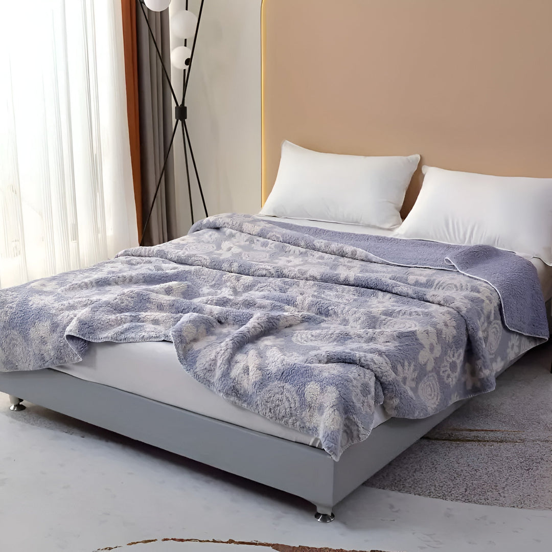 Lisslune | Lavender Bloom Cozy Blanket