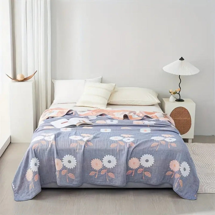 Lisslune | Zyphara Reversible Cotton Floral Blanket