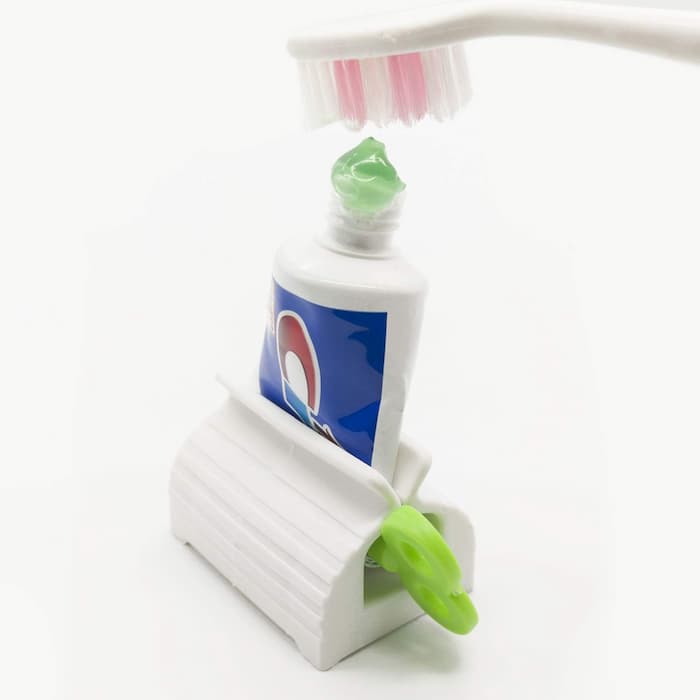 Lisslune | TubeSqueezer - A new and safe way to use toothpaste!