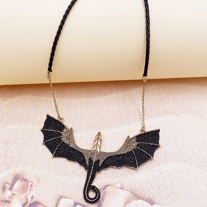 Lisslune | Flying Dragons Necklace