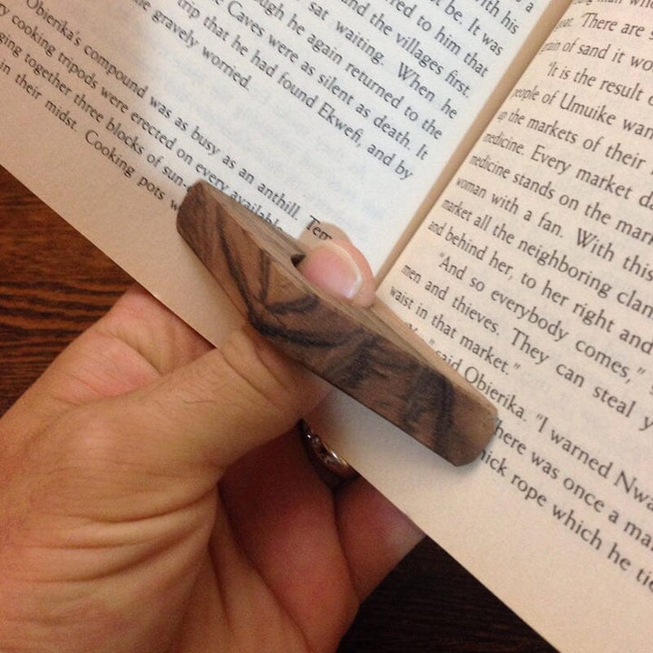 Lisslune | Book reading tool made of solid wood
