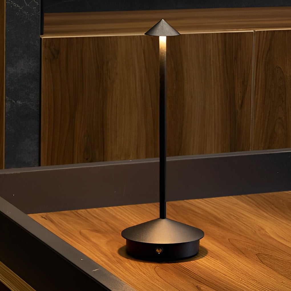Lisslune | Pina Pro - Stylish Dimmable USB Table Lamp