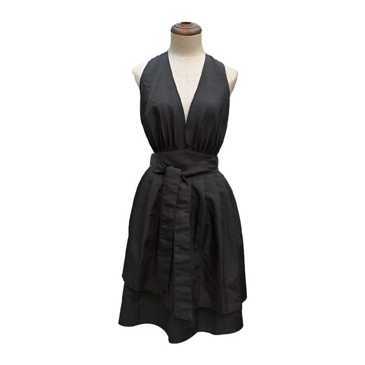 Lisslune | V-Neck Halter Black Tie-Back Apron