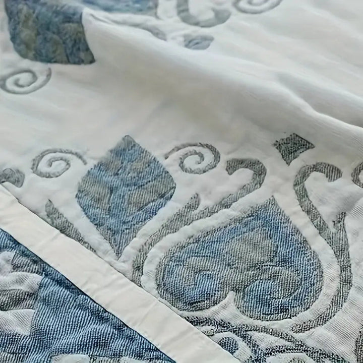Lisslune | Lunara Floral Cotton Comfort Blanket