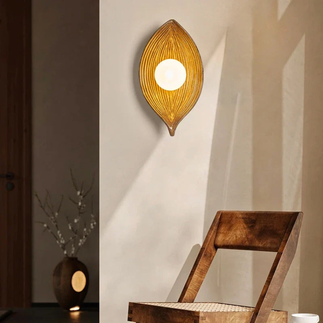 Lisslune | Glow organic LED V-shaped lamp