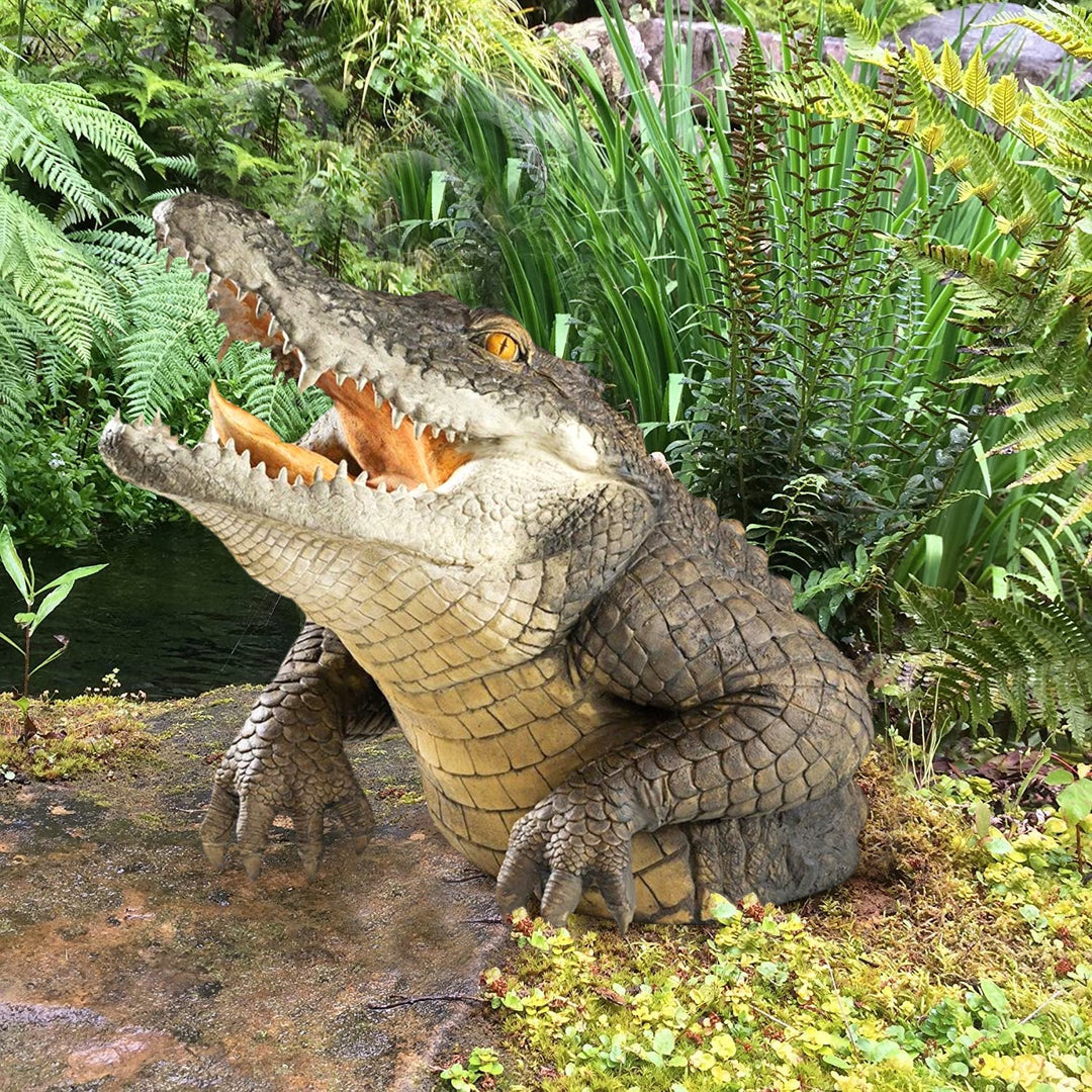 Lisslune | Garden Swamp Gator Statue