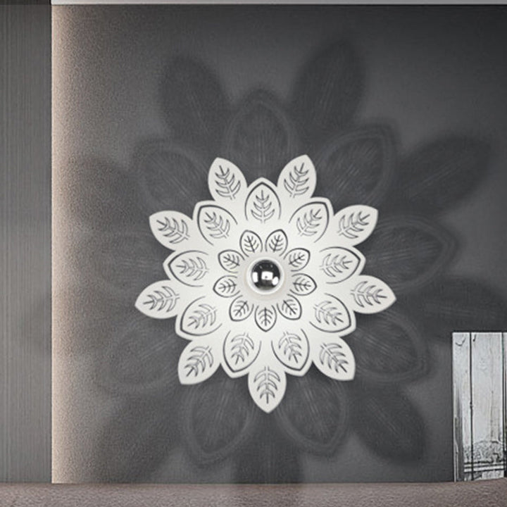 Skørter | Leaf-shaped Iron Wall Light Nordic 1 Light White LED Wall Mount Lamp for Living Room