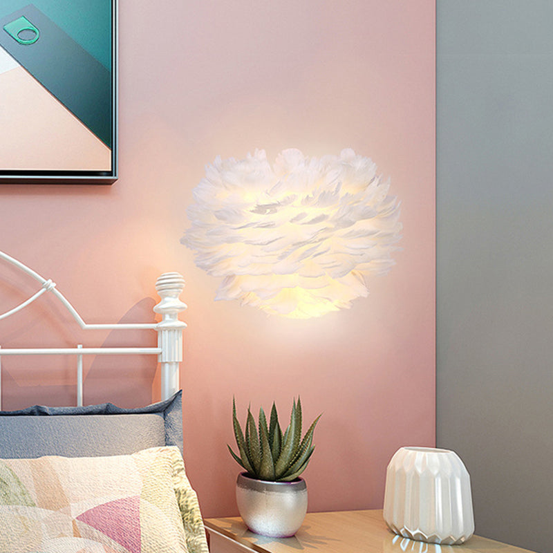 Lisslune | White Feather Flush Wall Lamp Contemporary 1-Bulb Fabric Wall-Mounted Light for Nightstand