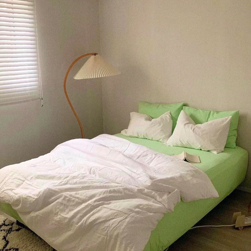 Rynx Two-Color Aesthetic Bedding Set