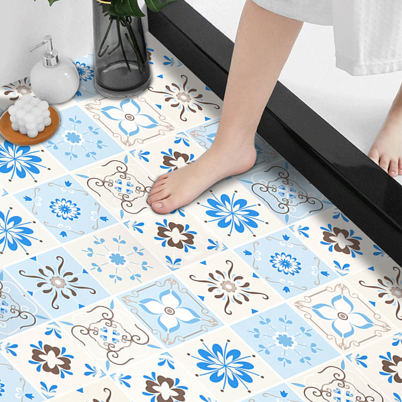 Lisslune | Modern Vinyl Floor Planks Grid Pattern Peel and Stick Vinyl Plank Flooring