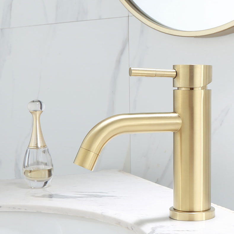 Lisslune | Deck Mounted Roman Tub Faucet Low Arc Tub Faucet Set in Gold