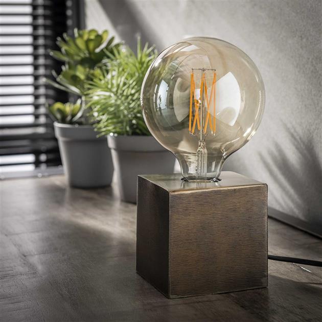 Lisslune | SteelLume – Slim industrial table lamp for modern spaces