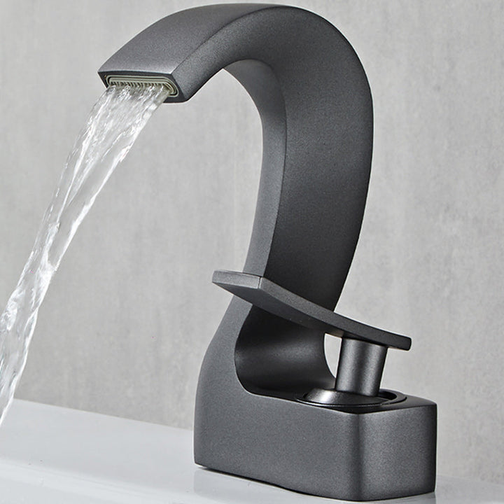Lisslune | Modern Single-Lever Basin Faucet Bathroom Brass Central Faucet