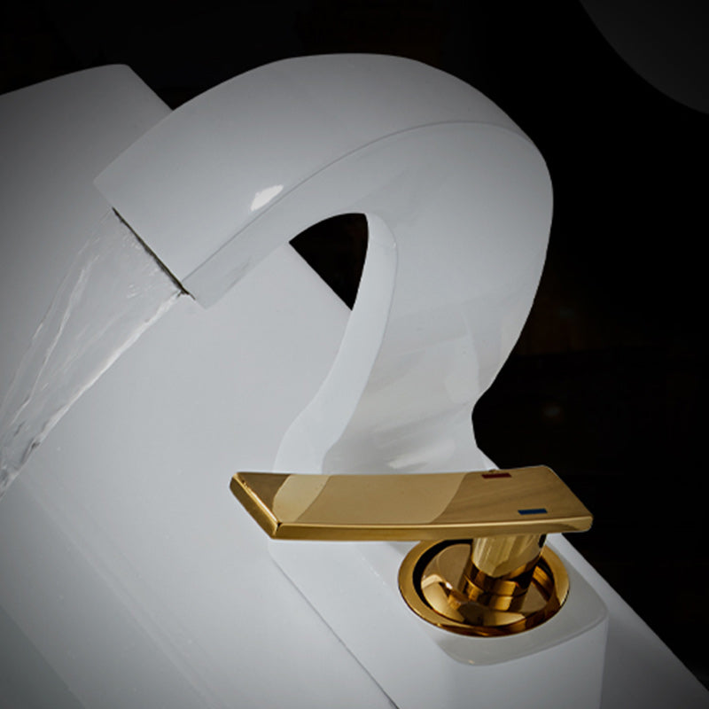 Lisslune | Modern Single-Lever Basin Faucet Bathroom Brass Central Faucet