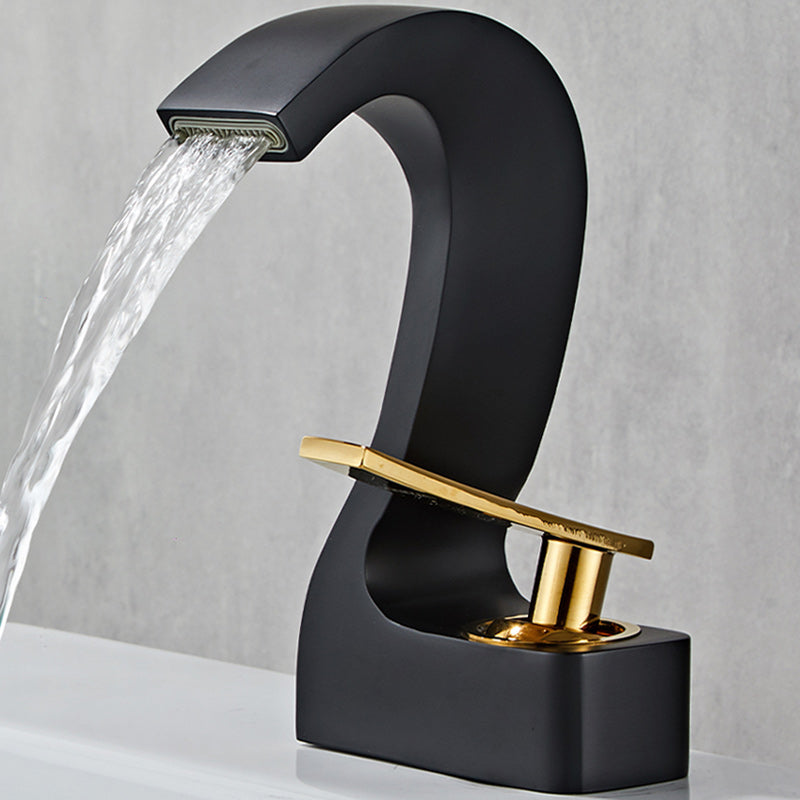 Lisslune | Modern Single-Lever Basin Faucet Bathroom Brass Central Faucet