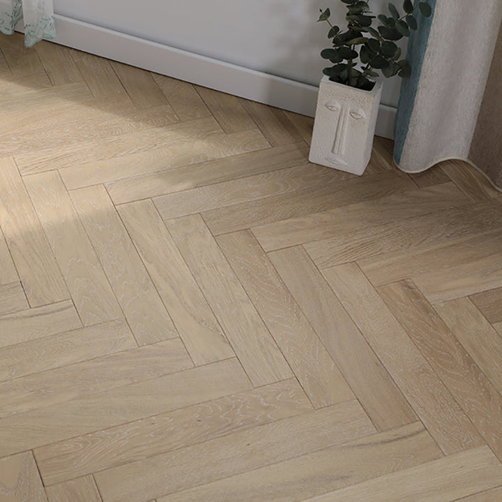 Lisslune | Indoor Laminate Flooring Wood Scratch Resistant Laminate Flooring