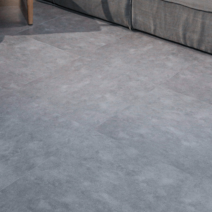 Lisslune | Scratch-resistant Vinyl Floors Self-adhesive Peel and Stick Waterproof Vinyl Flooring