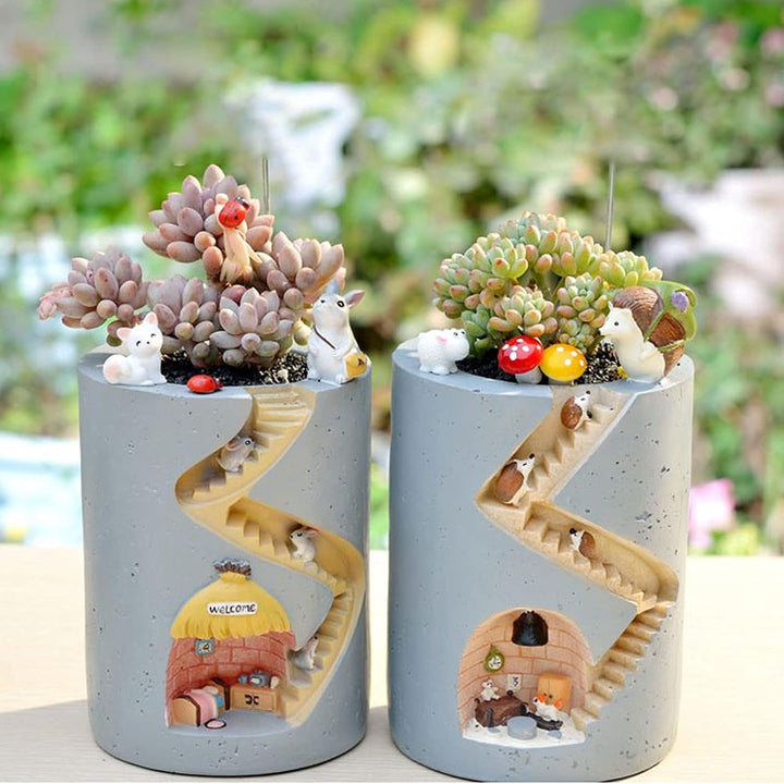 Lisslune | Decorative plant pot with hedgehog and rabbit miniature – Creative staircase design for plants