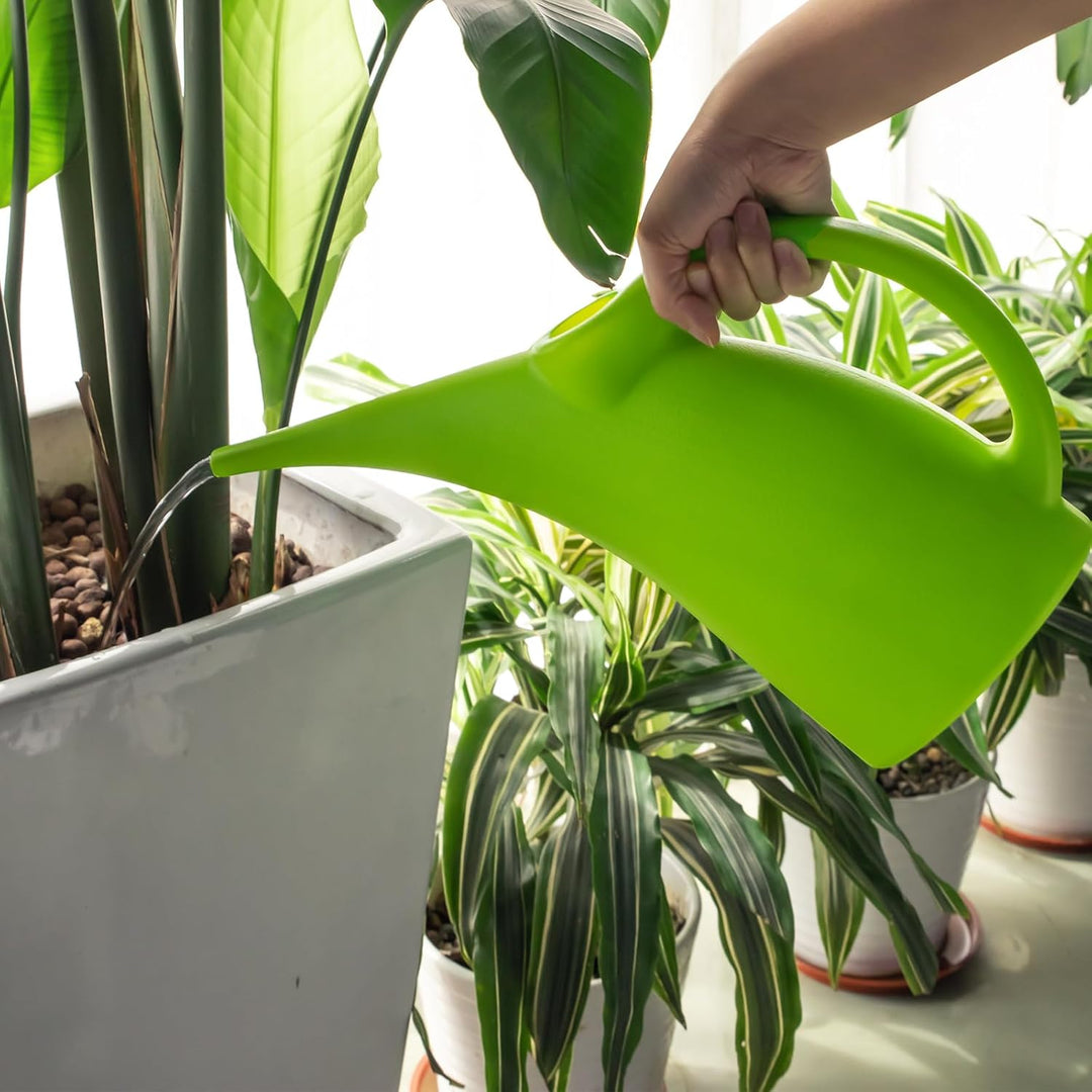 Lisslune | Practical watering can for the garden – Ergonomic design and easy handling