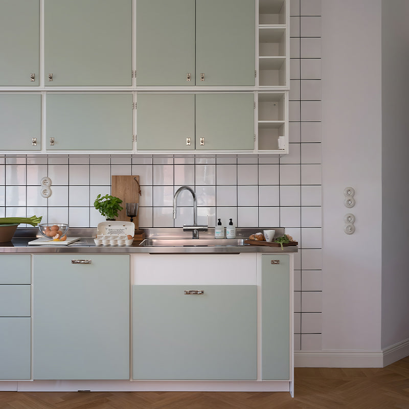Lisslune | PVC Peel and Stick Wall Tile Modern Simple Peel and Stick Wall Tile
