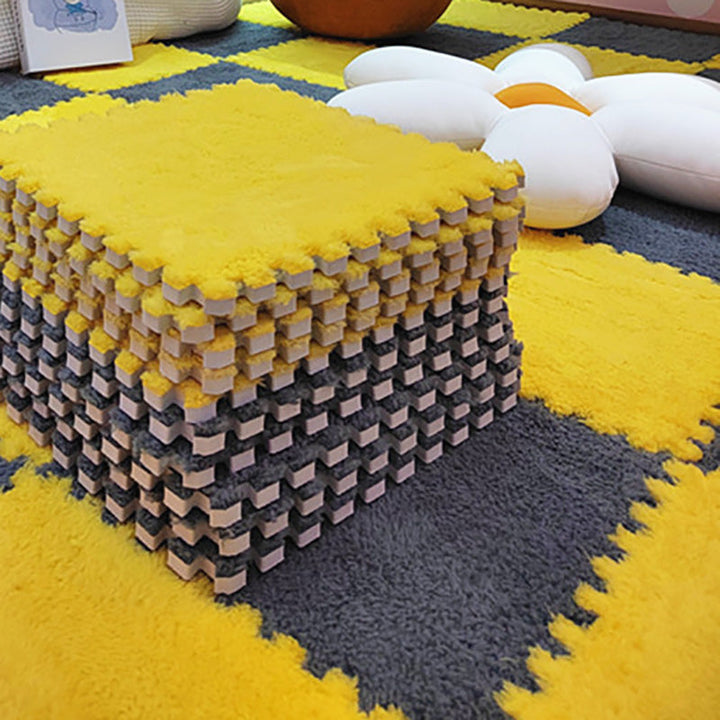 Lisslune | Modern Tiles and Carpet Plush Cut Composite Non-Slip Carpet Tiles