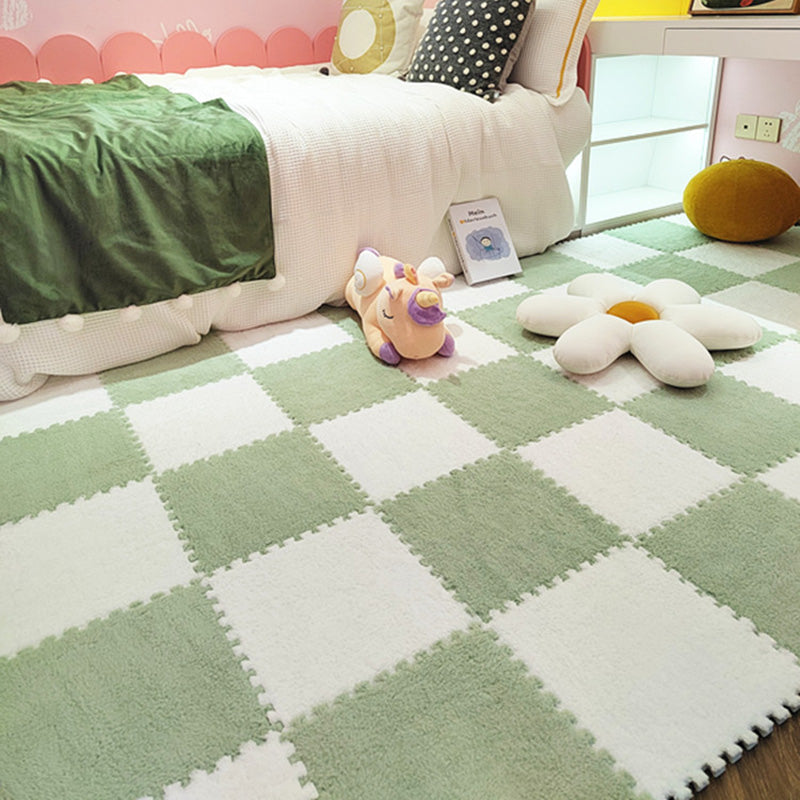 Lisslune | Modern Tiles and Carpet Plush Cut Composite Non-Slip Carpet Tiles