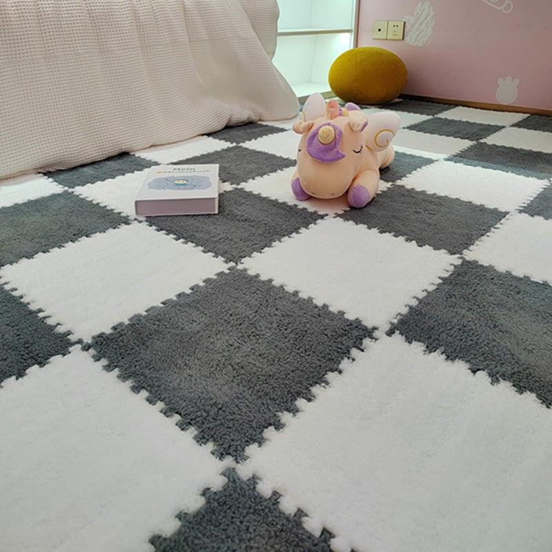 Lisslune | Modern Tiles and Carpet Plush Cut Composite Non-Slip Carpet Tiles