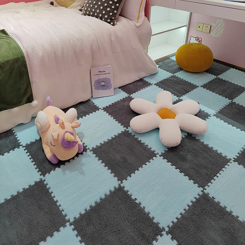 Lisslune | Modern Tiles and Carpet Plush Cut Composite Non-Slip Carpet Tiles
